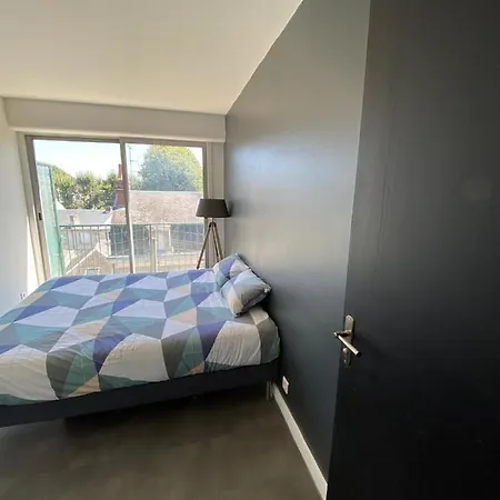 T2 Completely Renovated In A Quiet Area Close To Center Appartement