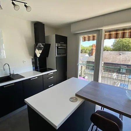 Apartamento T2 Completely Renovated In A Quiet Area Close To Center Tours