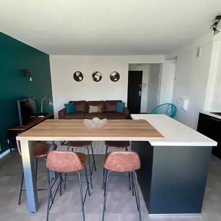 T2 Completely Renovated In A Quiet Area Close To Center Apartman *