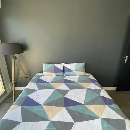 T2 Completely Renovated In A Quiet Area Close To Center * Tours